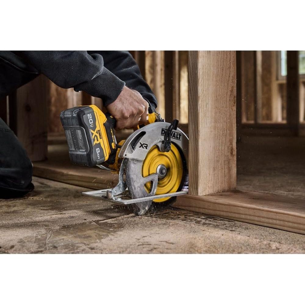Sierra Circular Inalámbrica DEWALT 20V MAX XR 7-1/4" Sin Escobillas