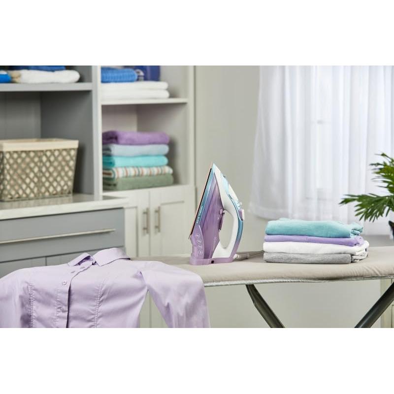 Plancha de Vapor BLACK+DECKER IR2323, Suela Cerámica 140g