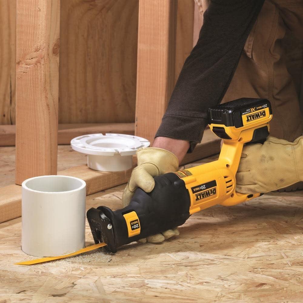 Sierra Recíproca Inalámbrica DEWALT DCS380P1 20V MAX 4.99 kg