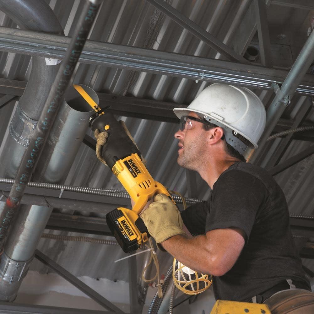 Sierra Recíproca Inalámbrica DEWALT DCS380P1 20V MAX 4.99 kg