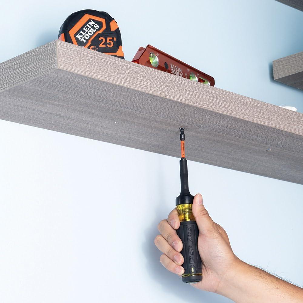 Destornillador Klein Tools 13 en 1 con bits de impacto