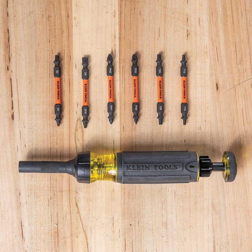 Destornillador Klein Tools 13 en 1 con bits de impacto