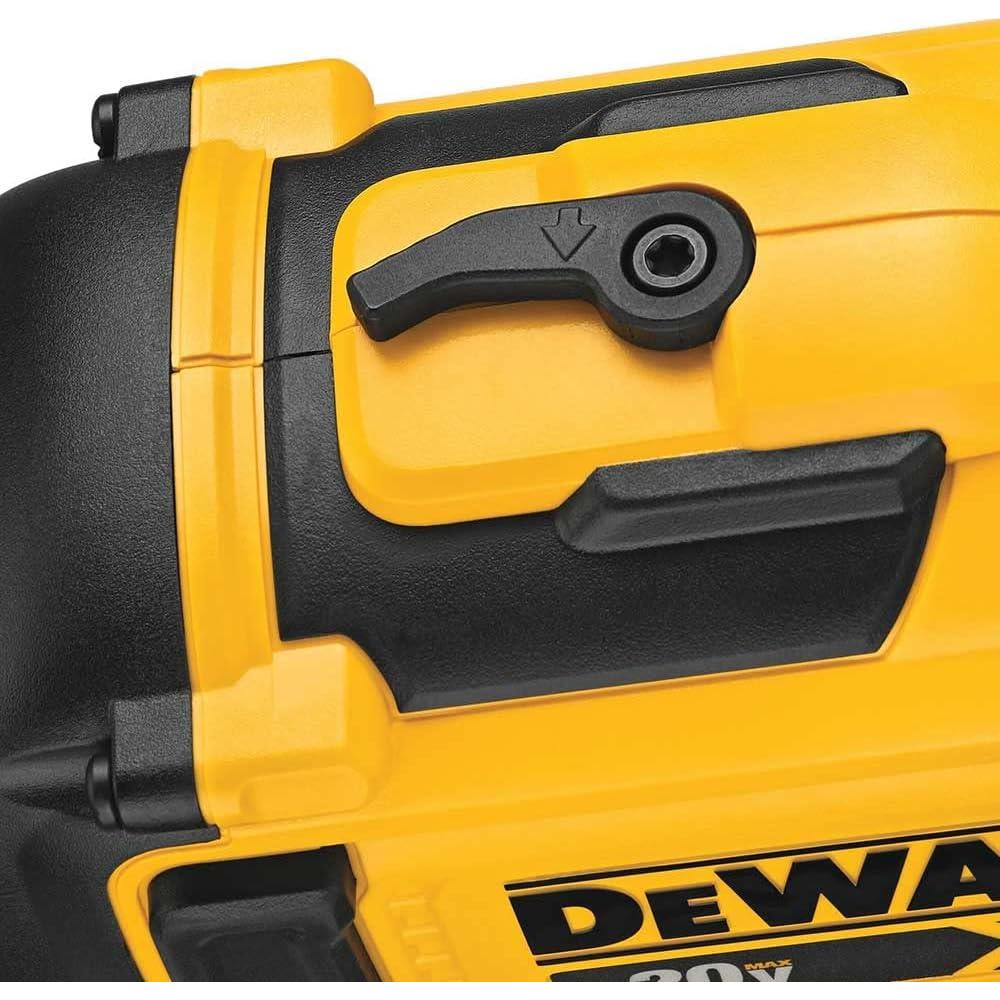 Clavadora Inalámbrica DeWalt 20V 15° Sin Escobillas