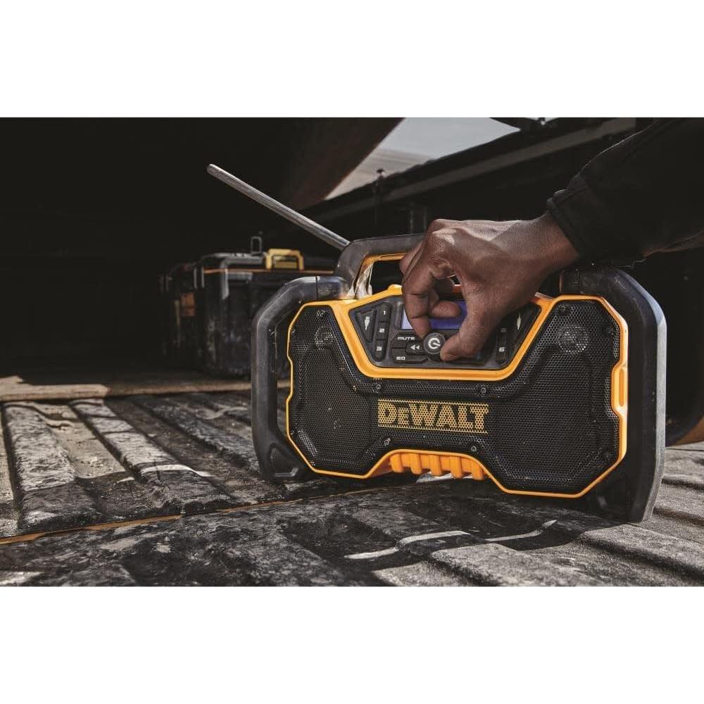 Radio Bluetooth Portátil DEWALT DCR028B 12V/20V MAX 3.5"