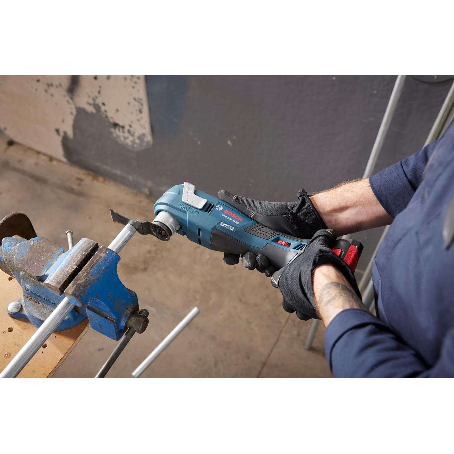 BOSCH GOP18V-34B14 18V Brushless StarlockPlus® Oscillating Multi-Tool Kit with (1) CORE18V® 4 Ah Advanced Power Battery