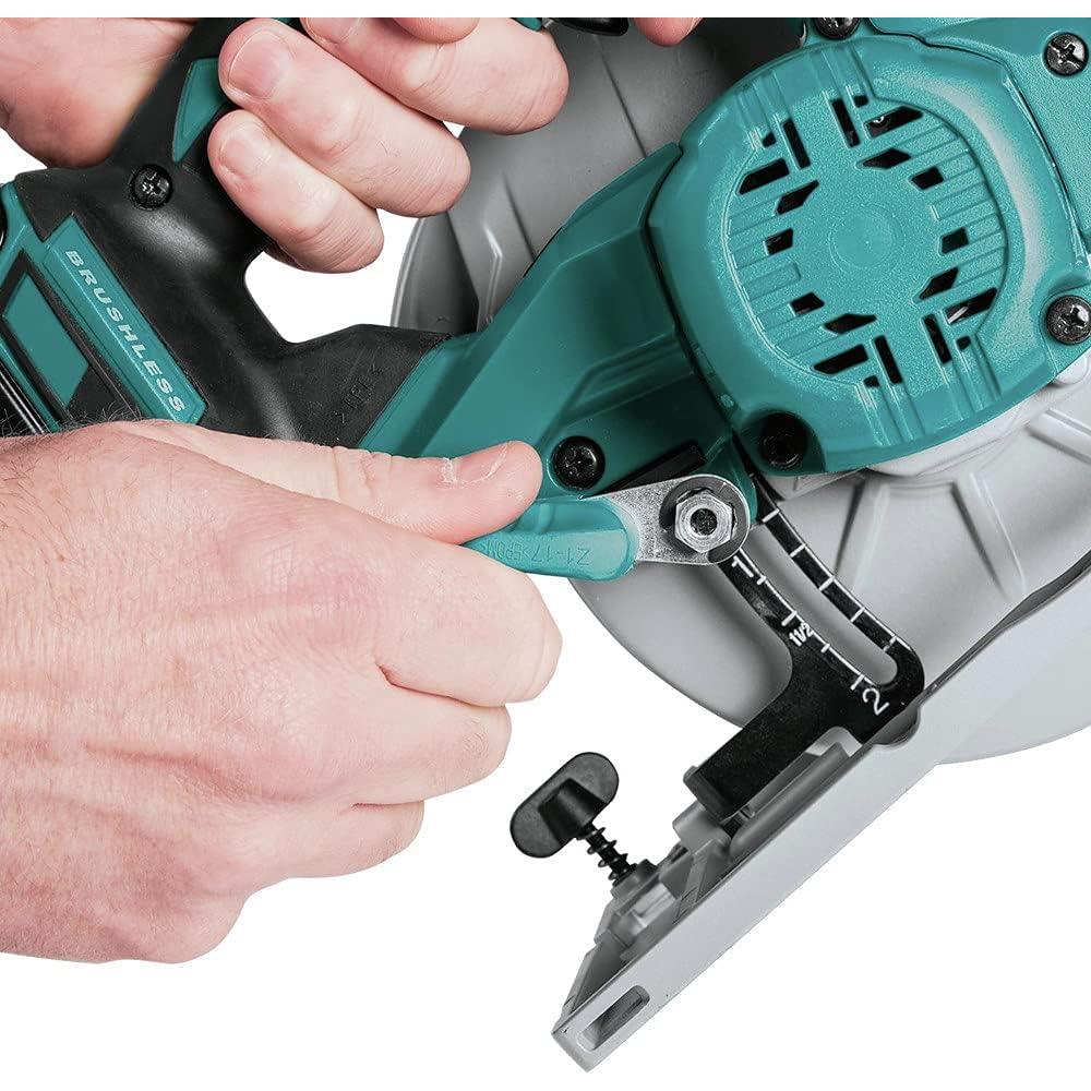 Sierra Circular Inalámbrica Makita XSH03Z 18V 6-1/2" Sin Escobillas