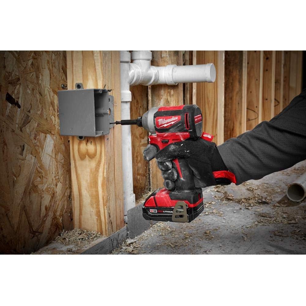 Destornillador de Impacto Milwaukee M18 1/4" Sin Escobillas