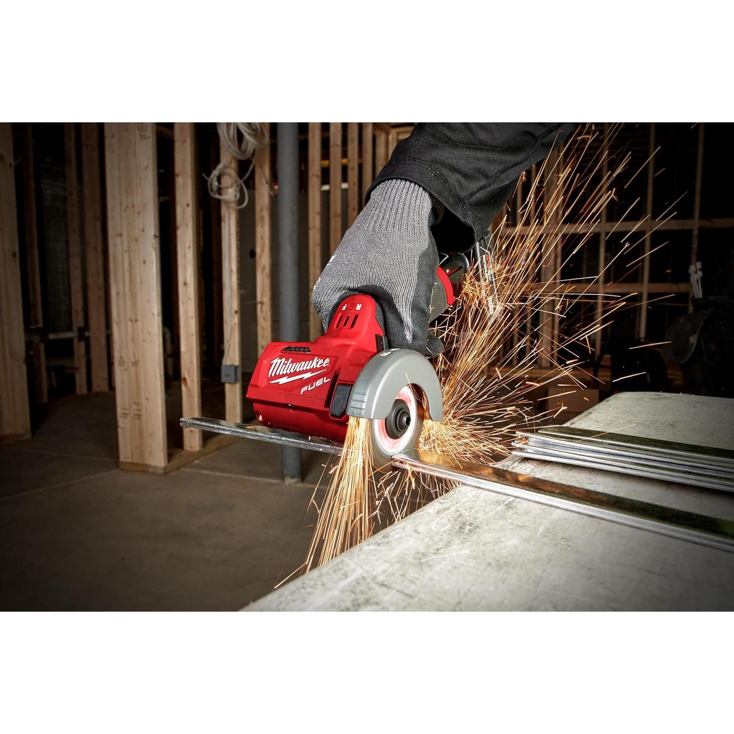 Cortadora Milwaukee 12V 7.62cm Sin Escobillas 2522-20