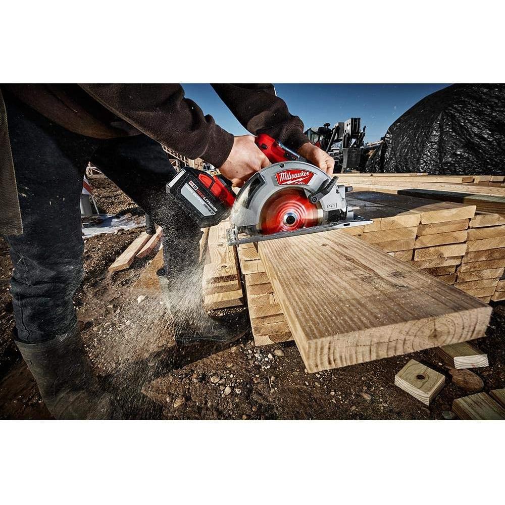 Sierra Circular Milwaukee M18 Fuel 18V 7-1/4" Inalámbrica