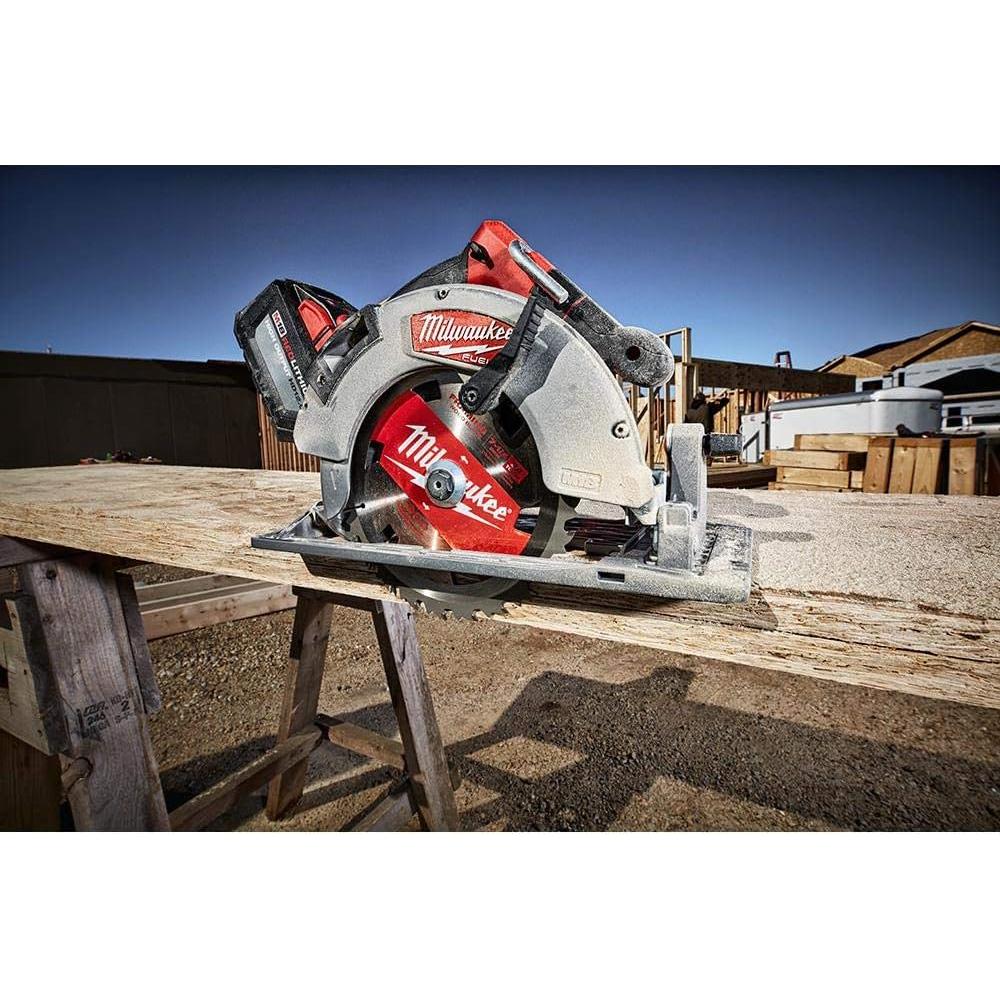 Sierra Circular Milwaukee M18 Fuel 18V 7-1/4" Inalámbrica