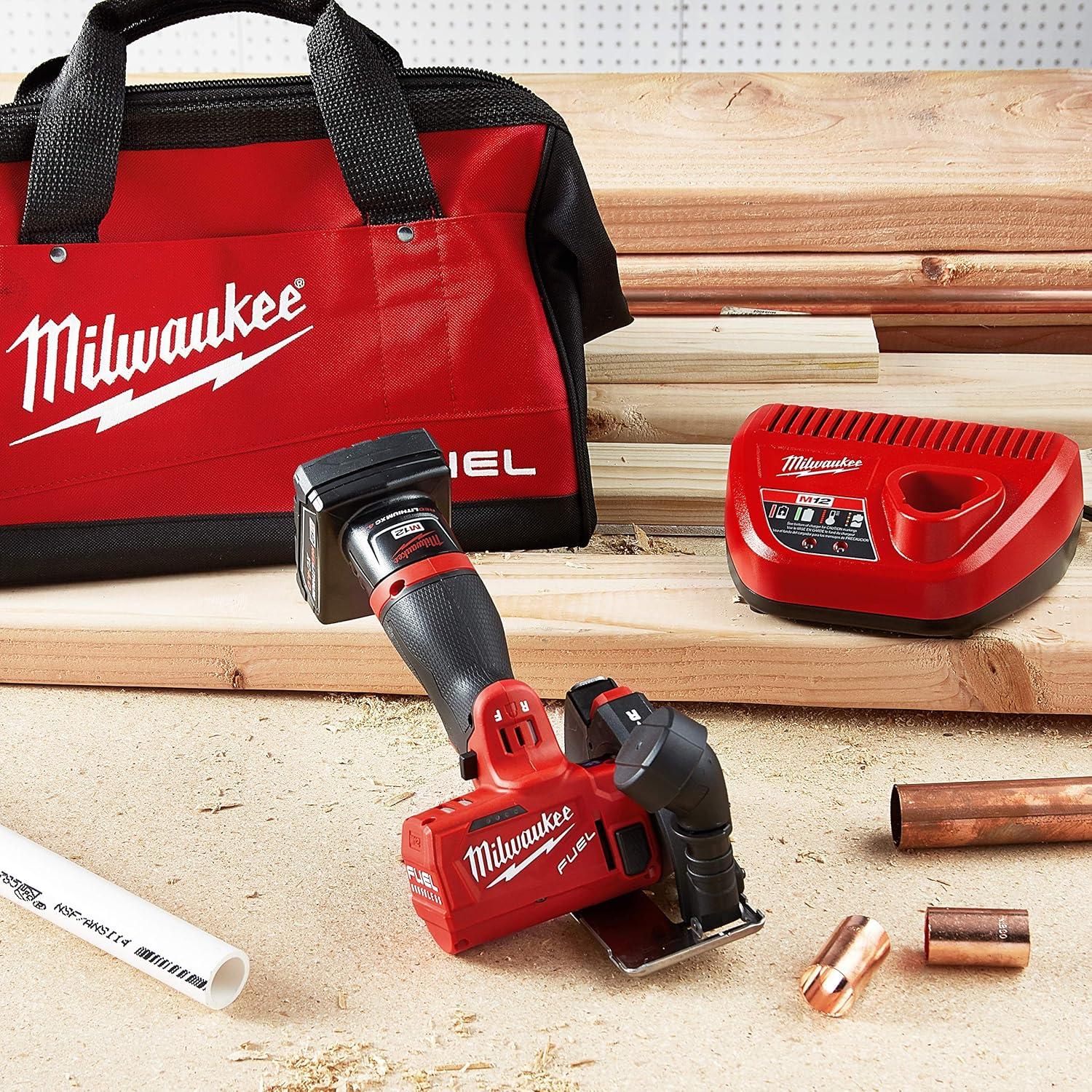 Kit Herramienta Corte Milwaukee 12V Inalámbrica Compacto