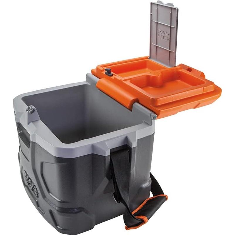 Caja Térmica Klein Tools 17 Qt, Soporta 300 kg, 30 Horas Frío