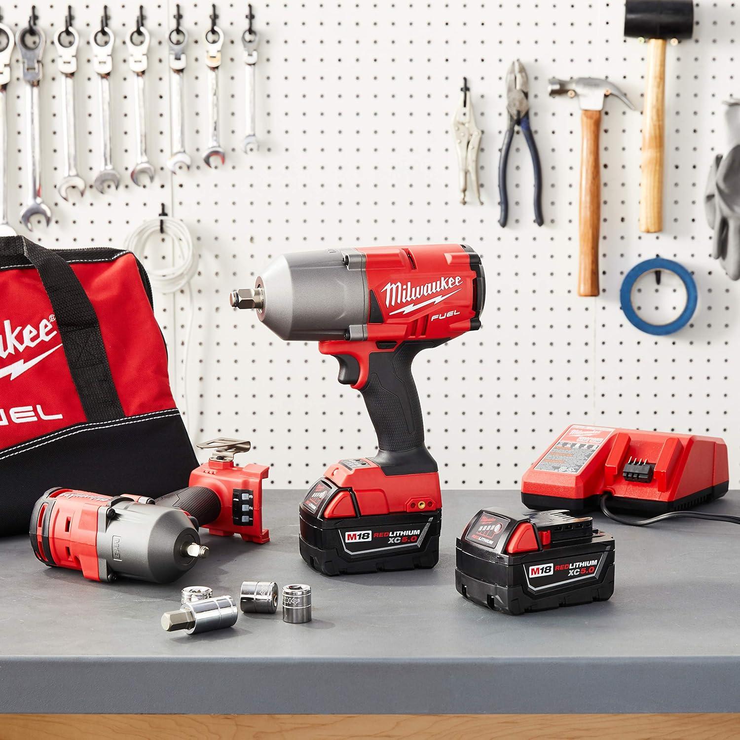 Kit Milwaukee 2 PC M18 FUEL - Llaves de impacto 1/2" y 3/8"