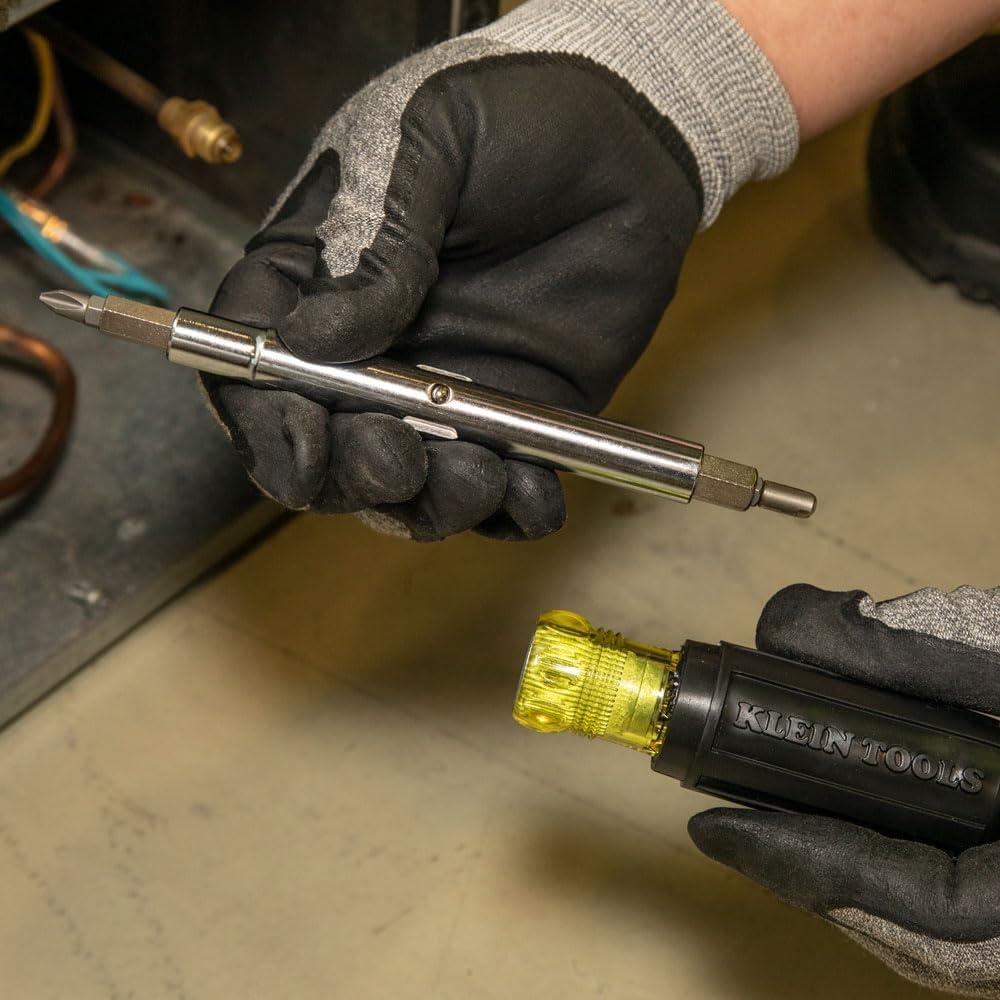 Destornillador 11-en-1 Klein Tools 32527 con puntas variadas