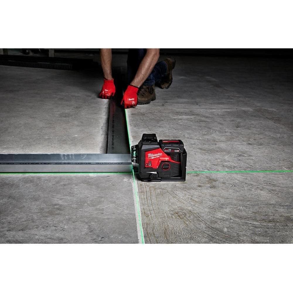 Nivel Láser Milwaukee M12 Verde 360° 3 Planos + Carro Premium