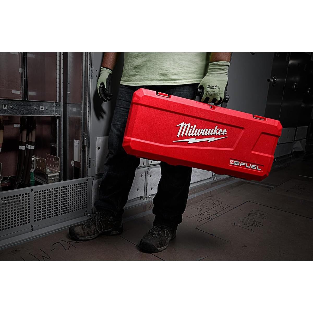 Llave de Torque Digital Milwaukee M12 FUEL 1/2" 13.6-203.4 Nm