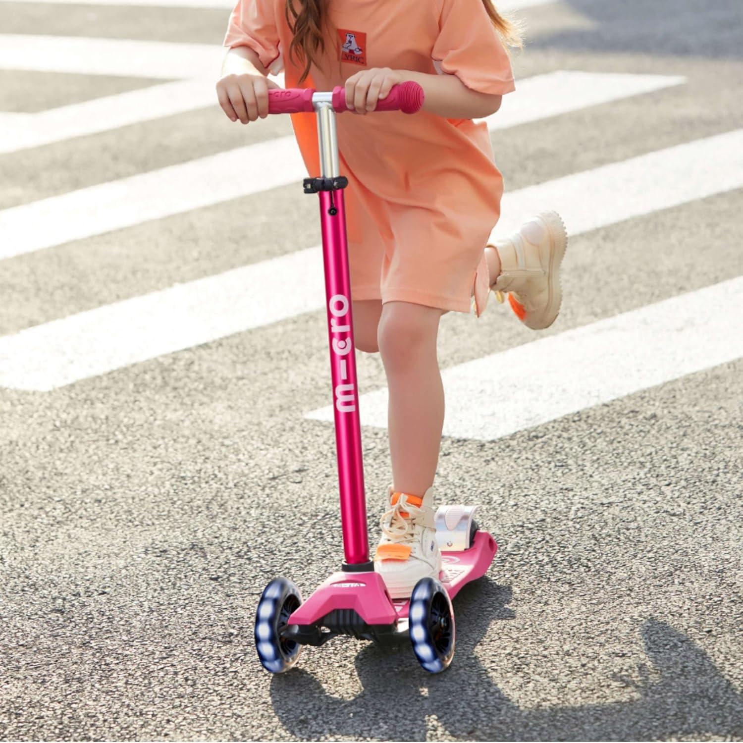 Scooter Micro Maxi Deluxe LED 3 Ruedas para Niños 5-12 Años