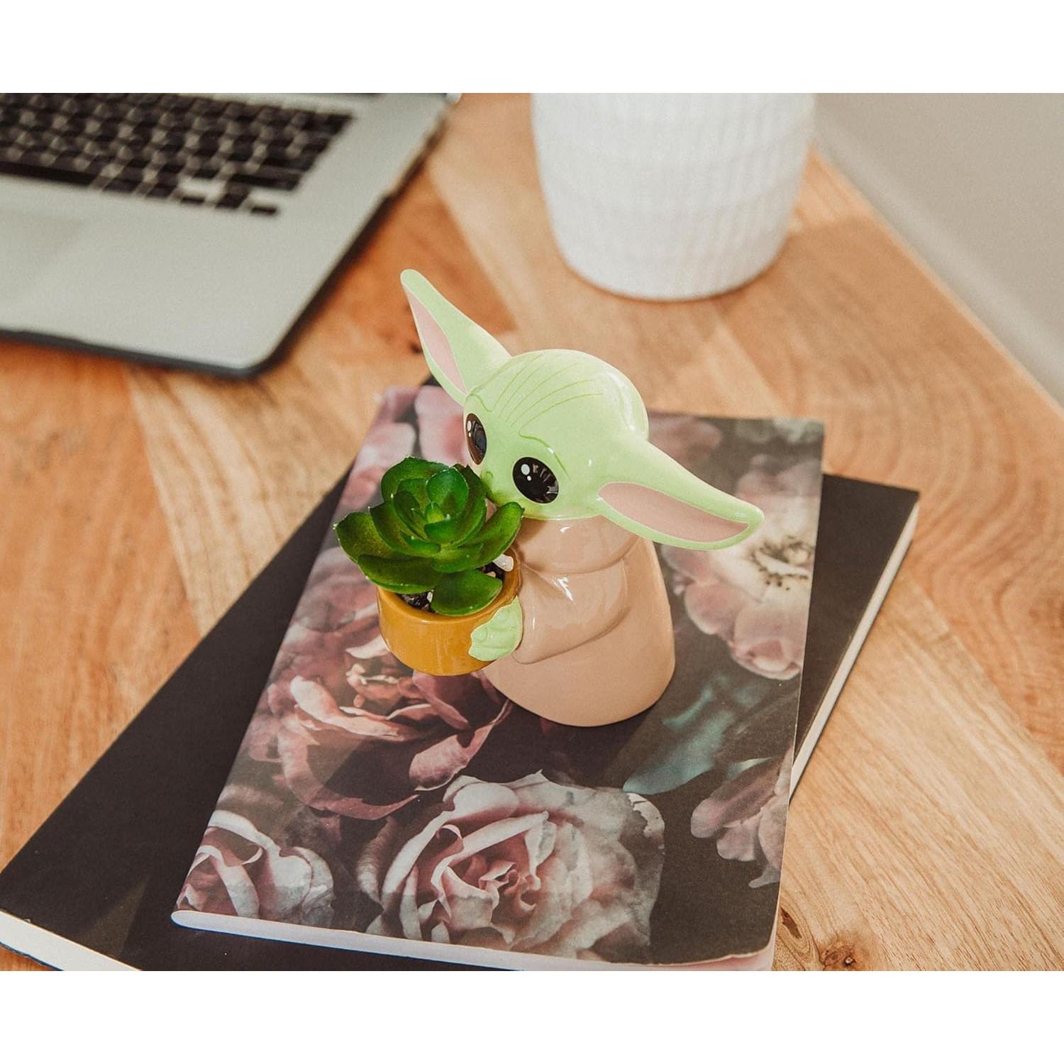 Maceta mini Grogu de cerámica 10 cm Star Wars