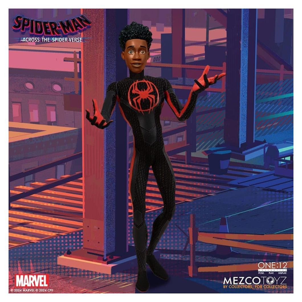 Figura Coleccionable Mezco Toyz Spider-Man Miles Morales 17cm