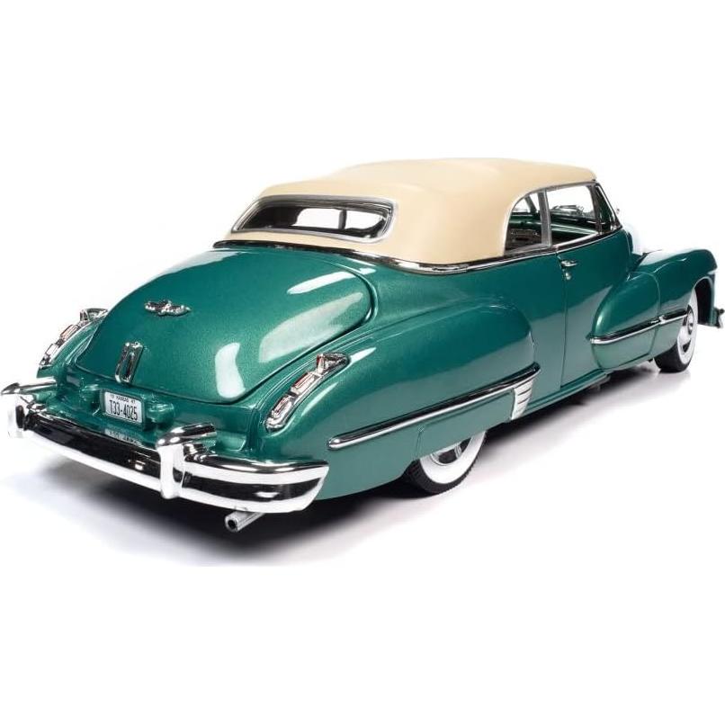 Coche Diecast 1947 Cadillac Series 62 Verde 1/18 Auto World