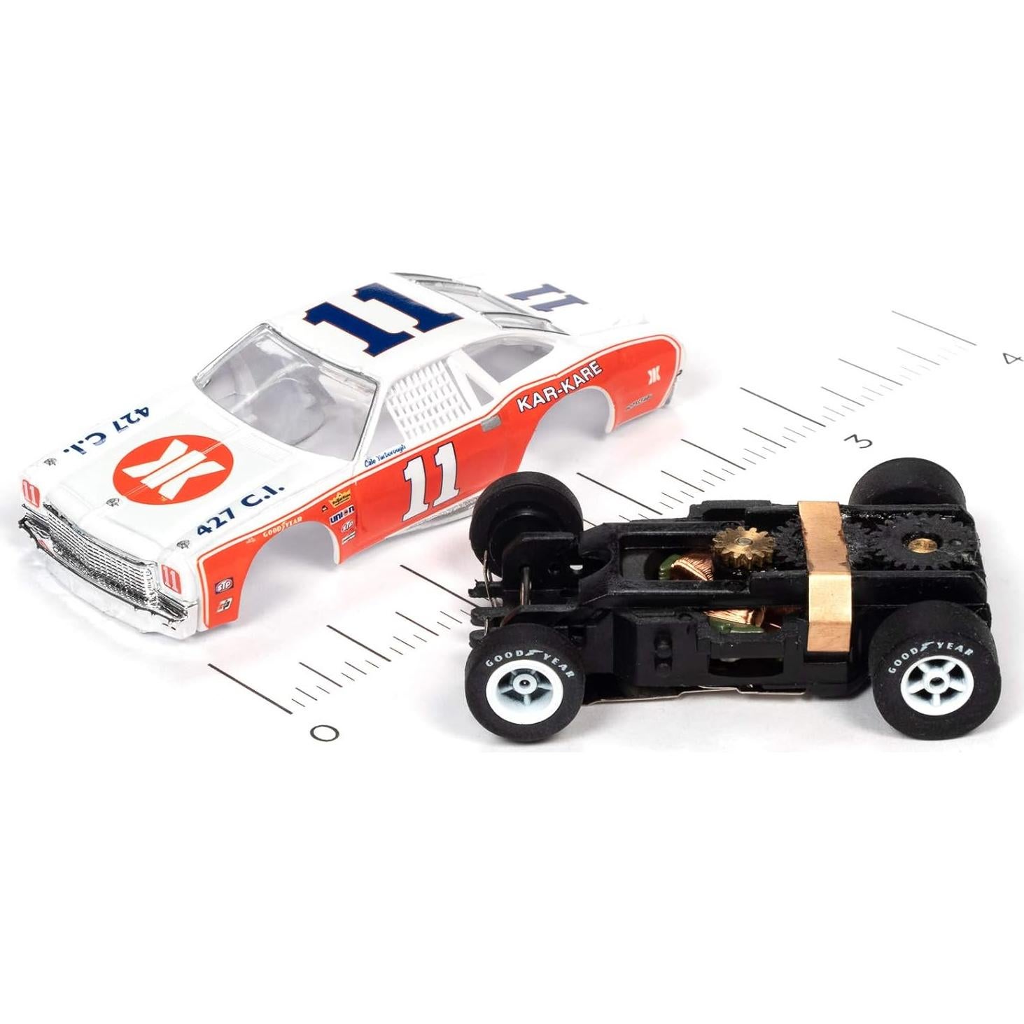 Auto World SC355 Chevrolet Chevelle 1:64 Slot Car