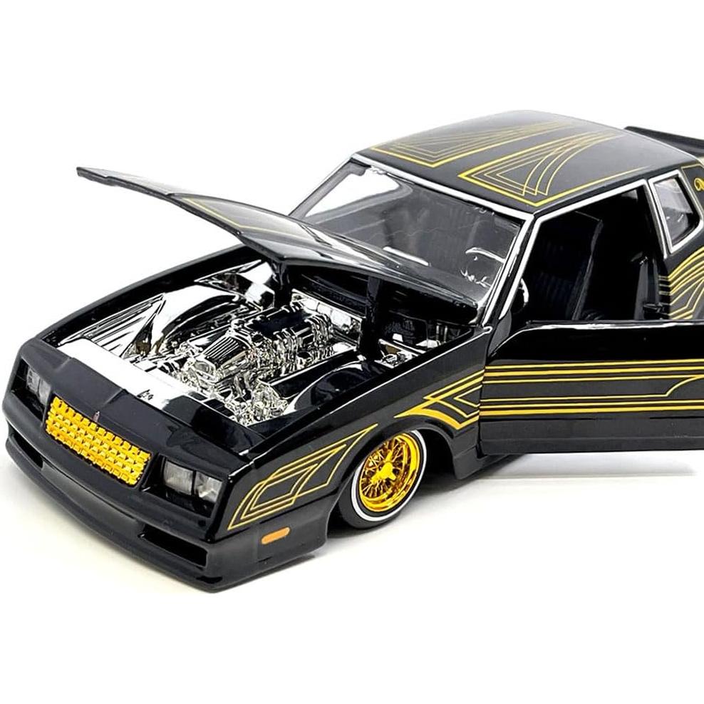 Maisto 1986 Chevy Monte Carlo SS Lowrider 1:24 Negro