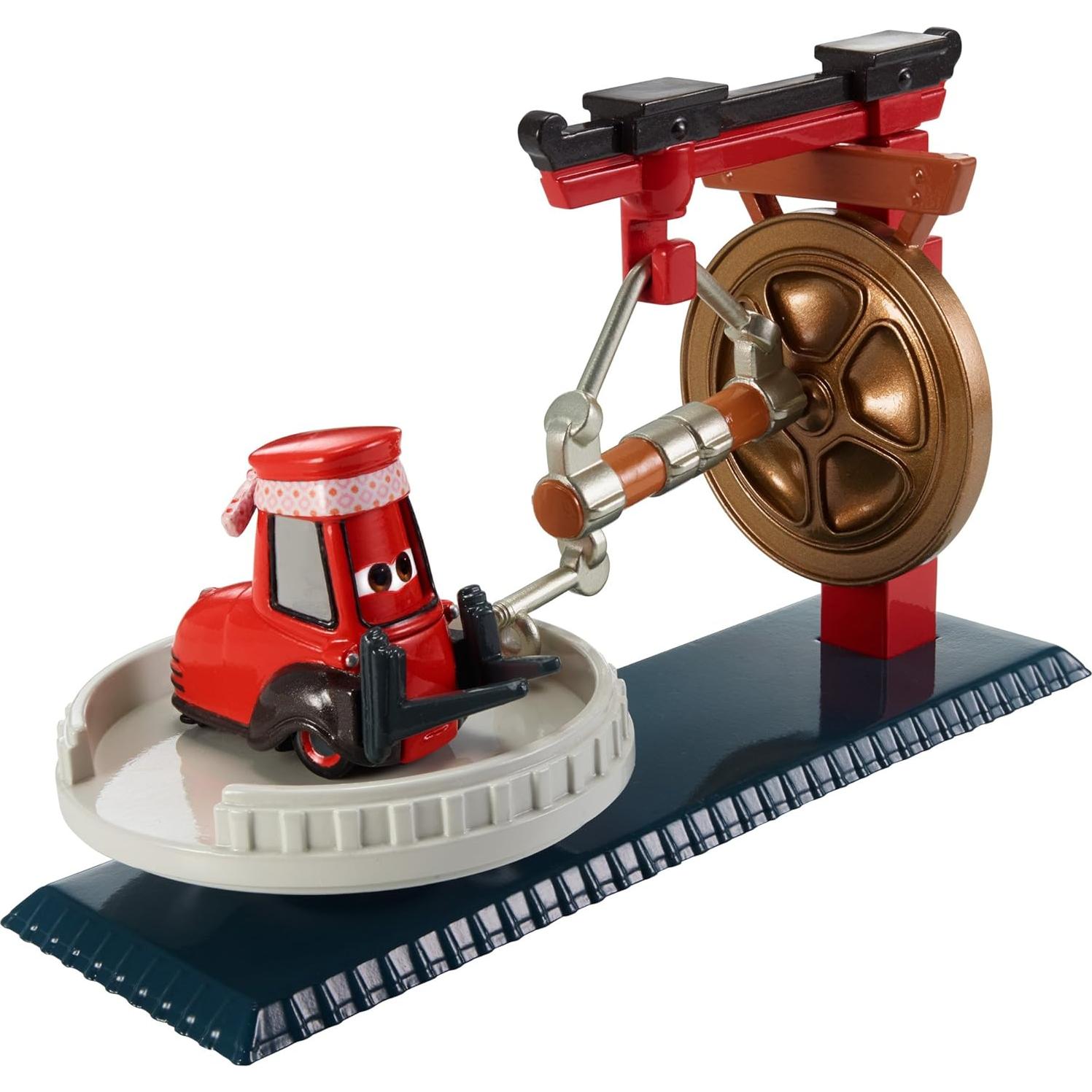 Coche Disney Pitty 1:55 con mazo y gong - Mattel