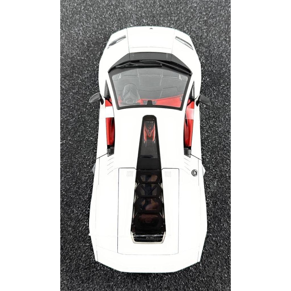 Maisto Lamborghini Countach LPI 800-4 Escala 1:18 Detalle Coleccionable
