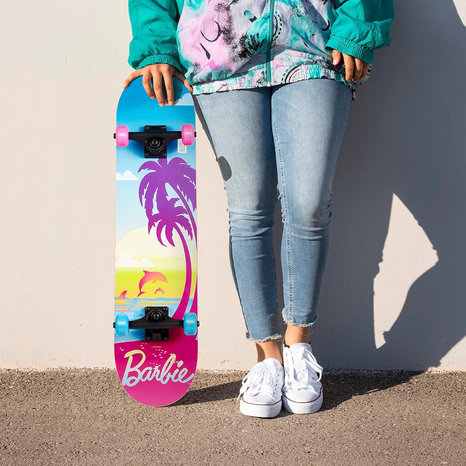 Patineta Voyager Barbie 78.74 cm con cinta de agarre impresa