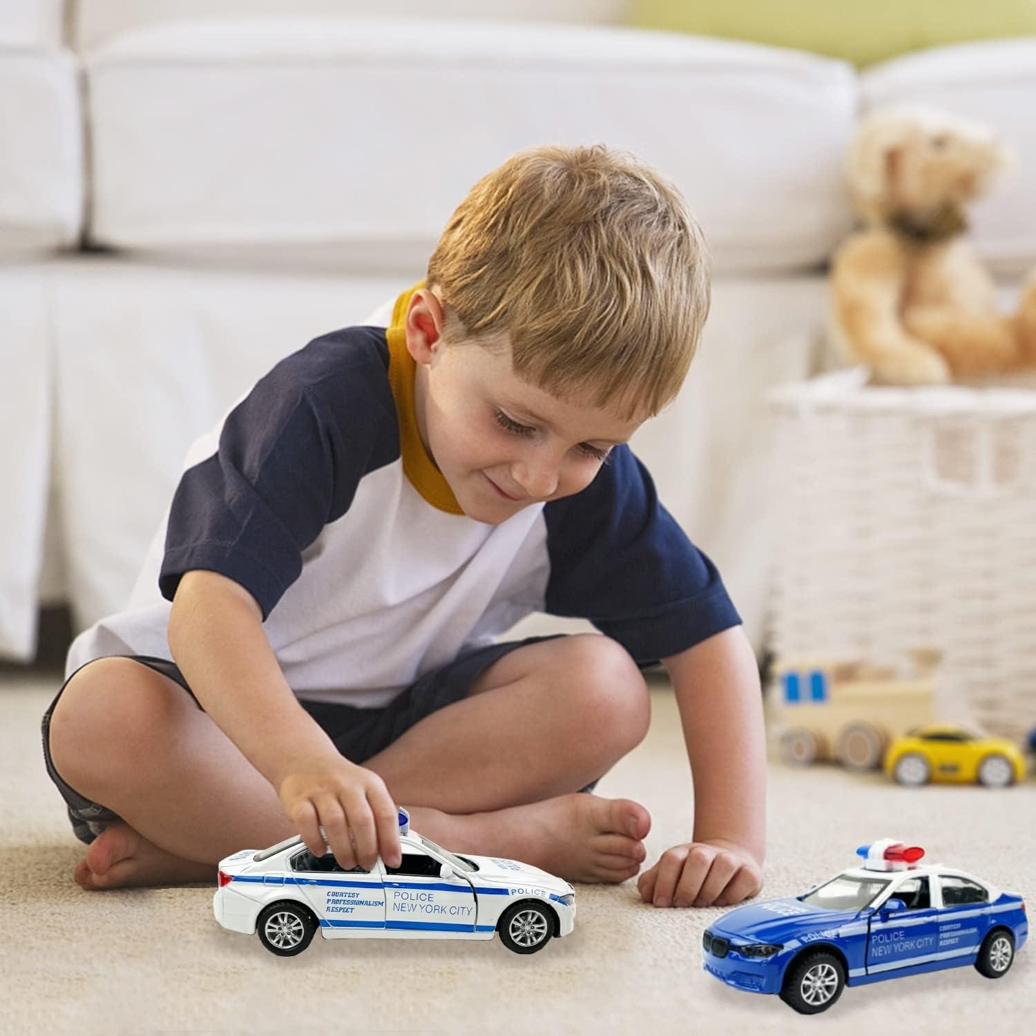 Paquete de 2 Autos de Policía Diecast Liberty 1:32 LED y Sonido