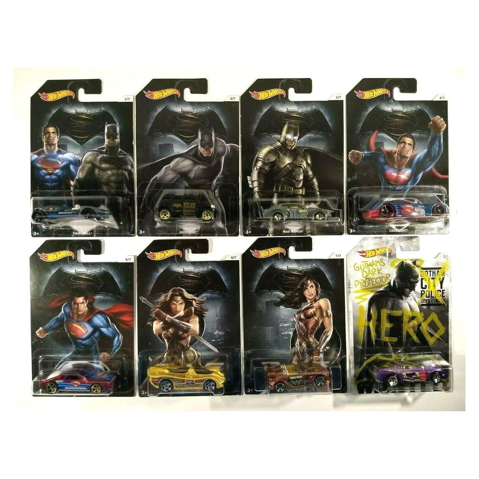 Hot Wheels Paquete de 8 Autos de Metal Batman V Superman