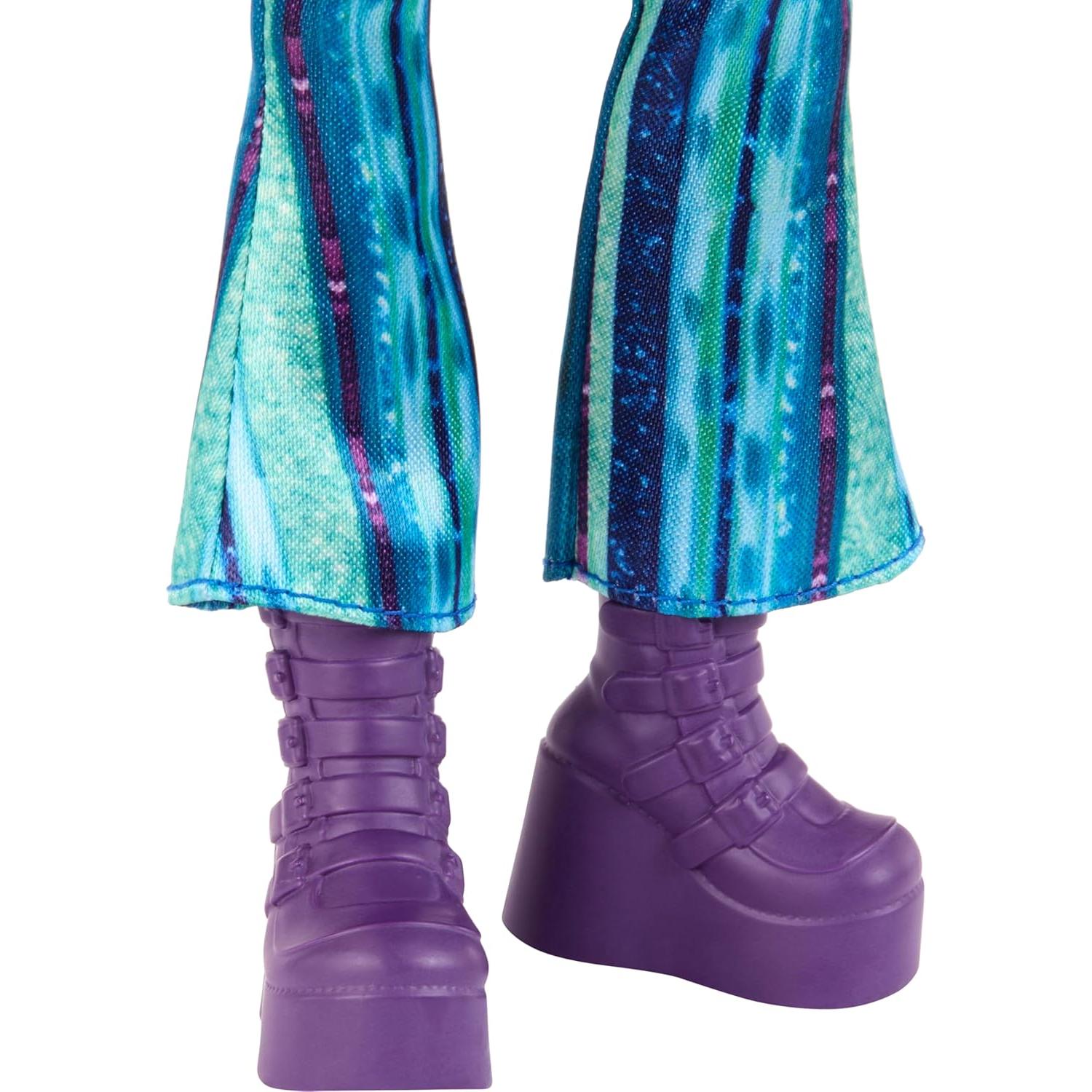 Muñeca Uliana Mattel Disney Descendants 27.94 cm con Collar