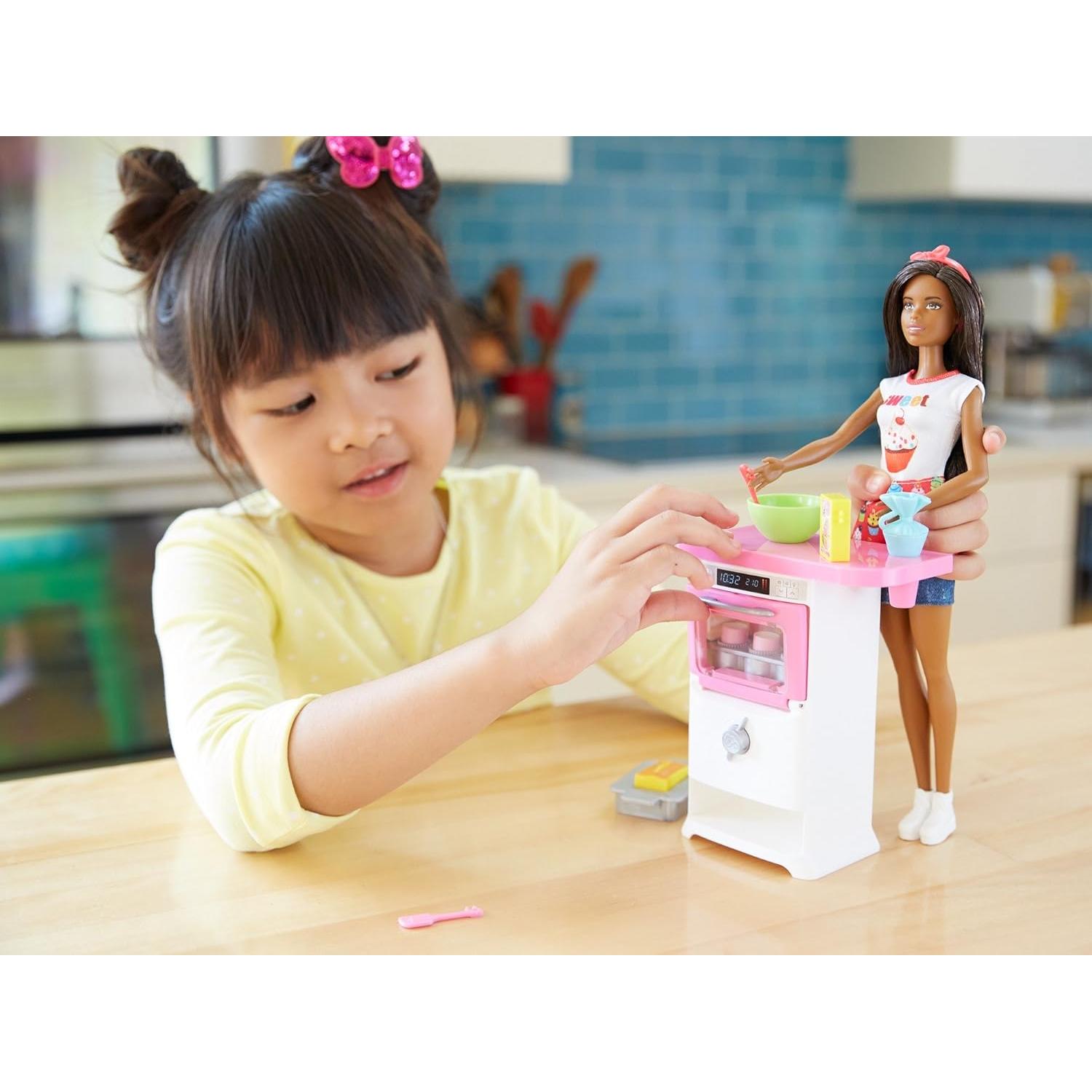 Barbie Juego de Chef Pastelería con Horno y Accesorios