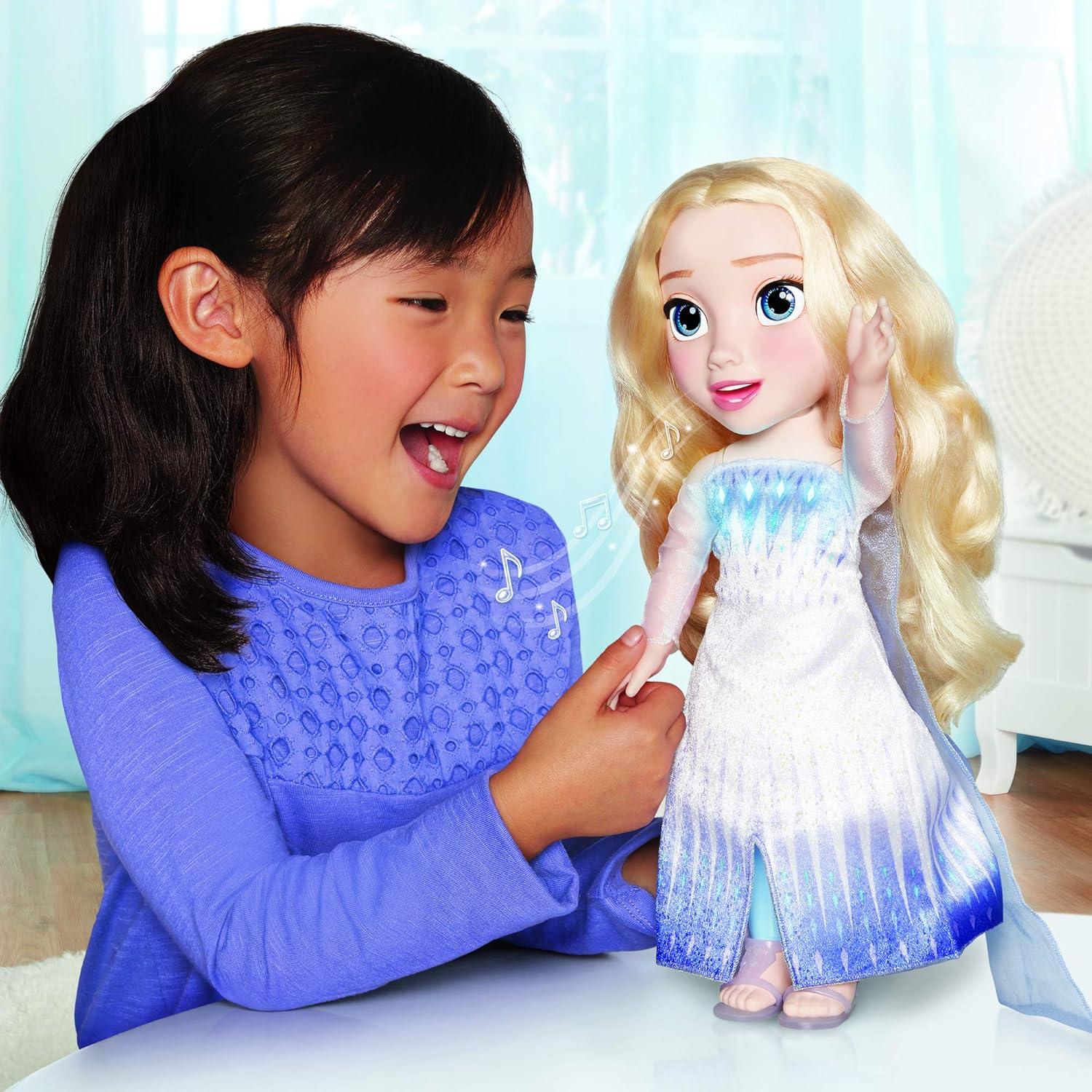 Muñeca Elsa Disney Frozen 2 con Movimiento y Luz