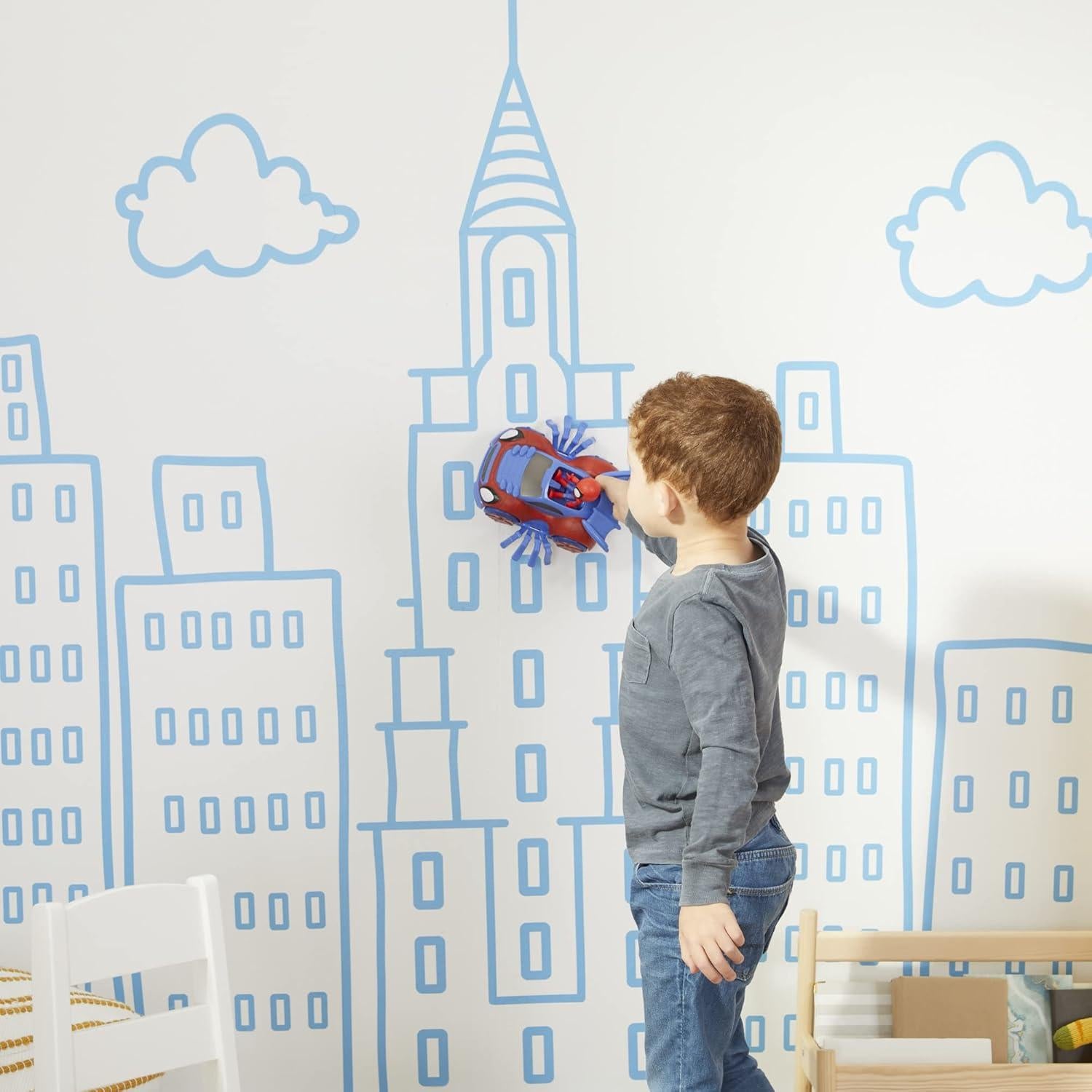 Spidey y Sus Amigos Hasbro Vehículo 2-en-1 y Figura 10 cm