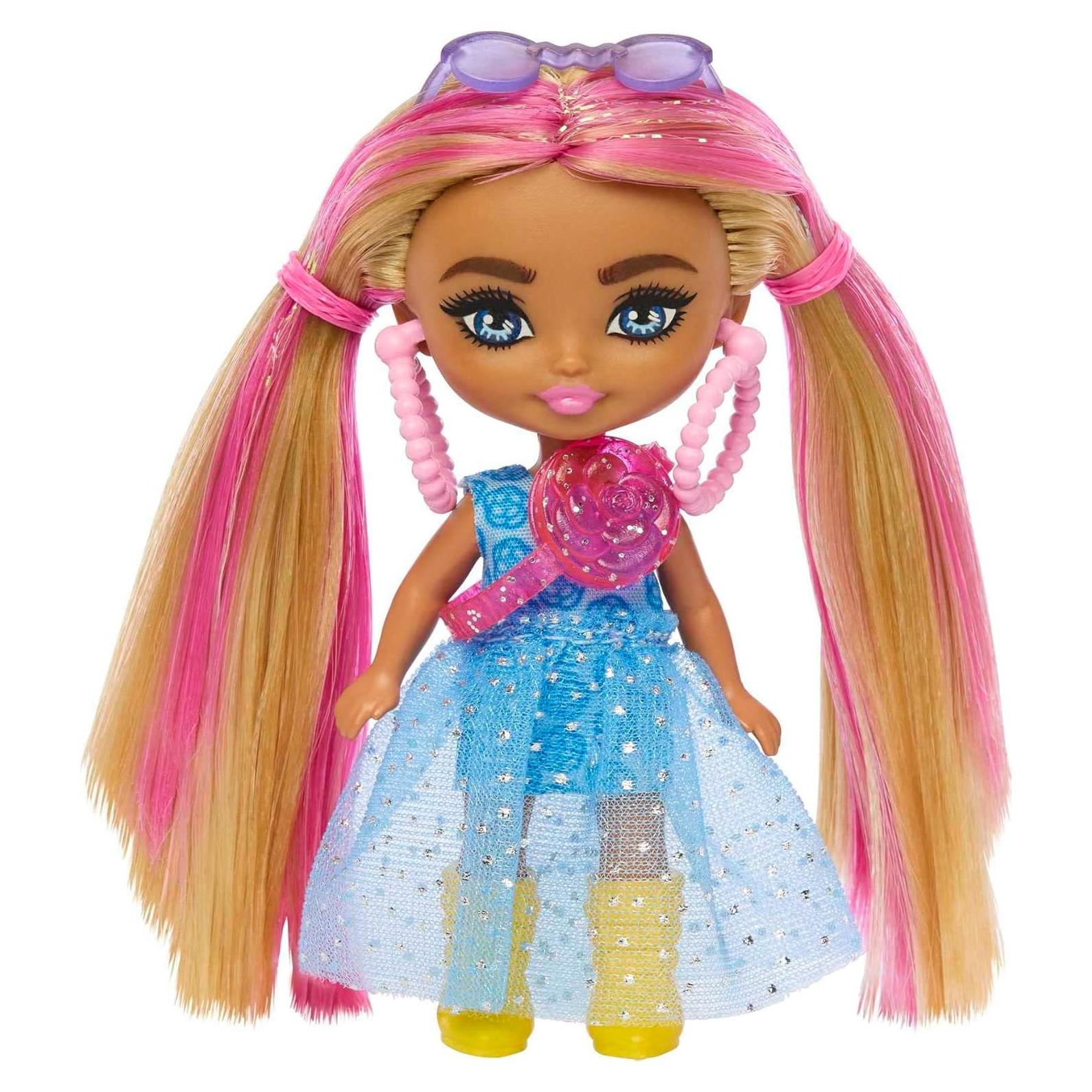 Muñeca Barbie Extra Mini Minis con coletas rubias y vestido azul