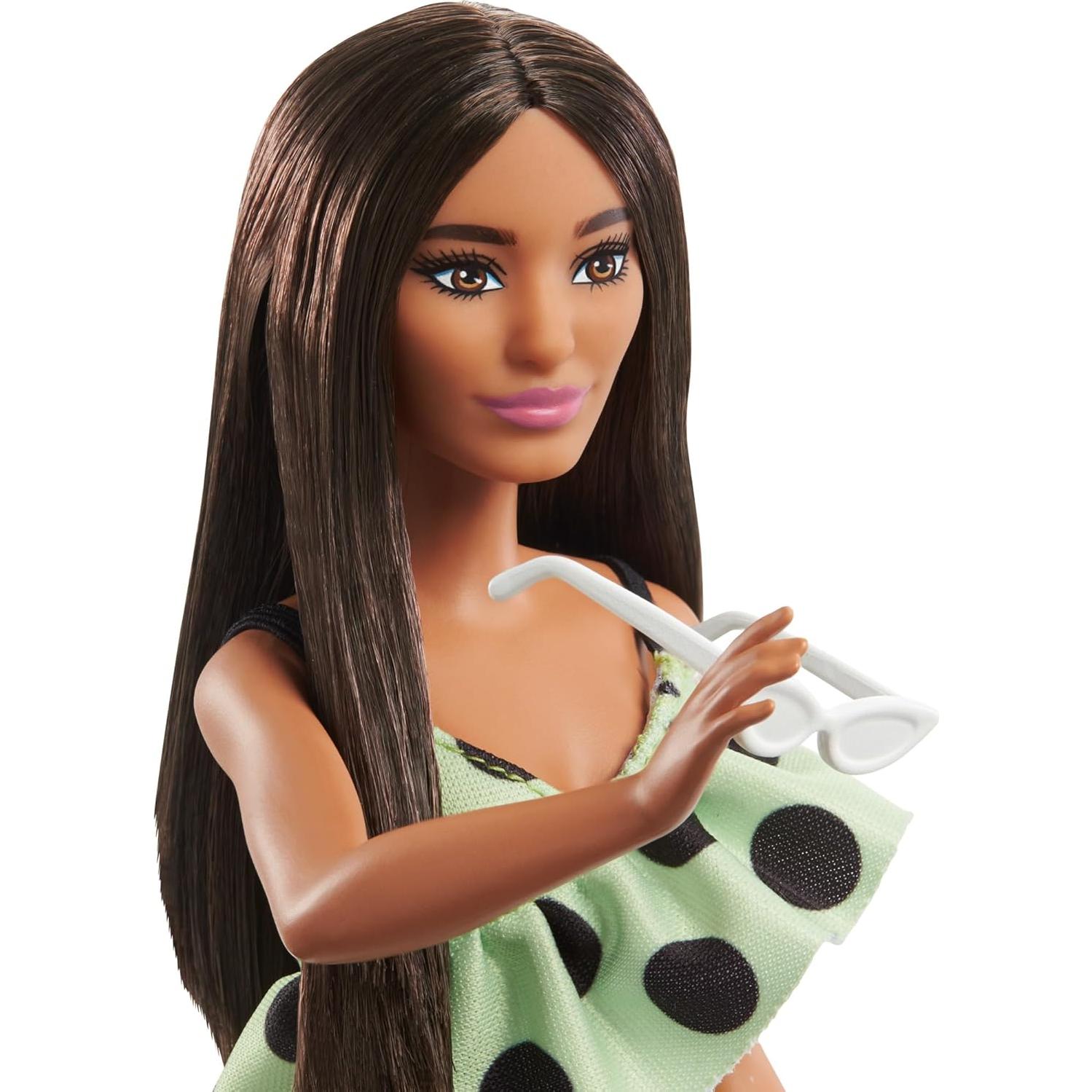 Muñeca Barbie Fashionistas #200 con mono lunares verdes