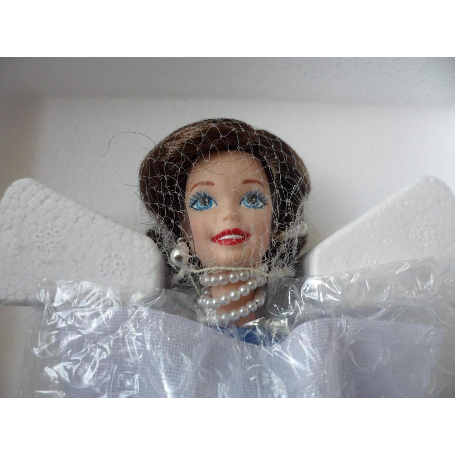 Barbie - Evening Pearl - The Presidential Porcelain Collection 12825