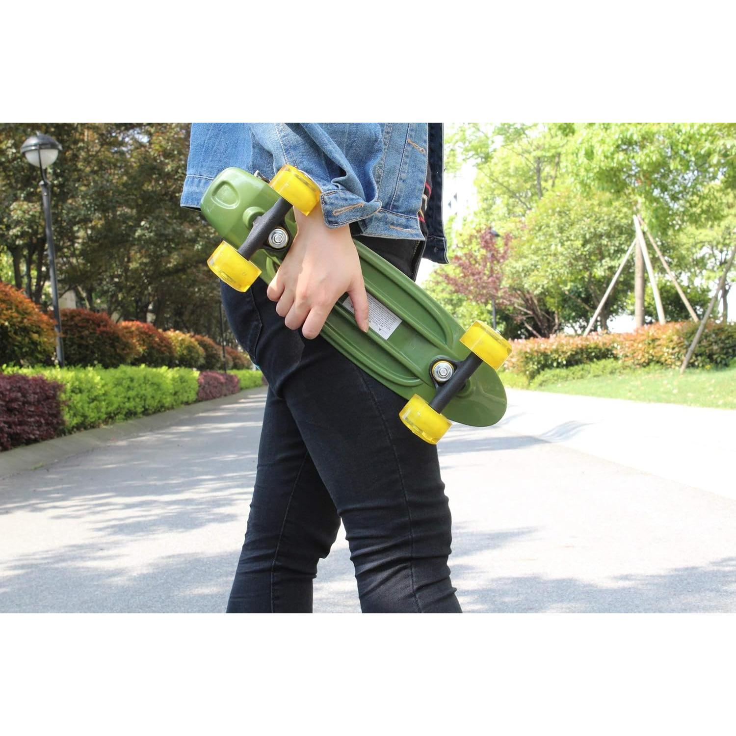 Skateboard Mini Cyboard Verde Militar 43 cm para Principiantes