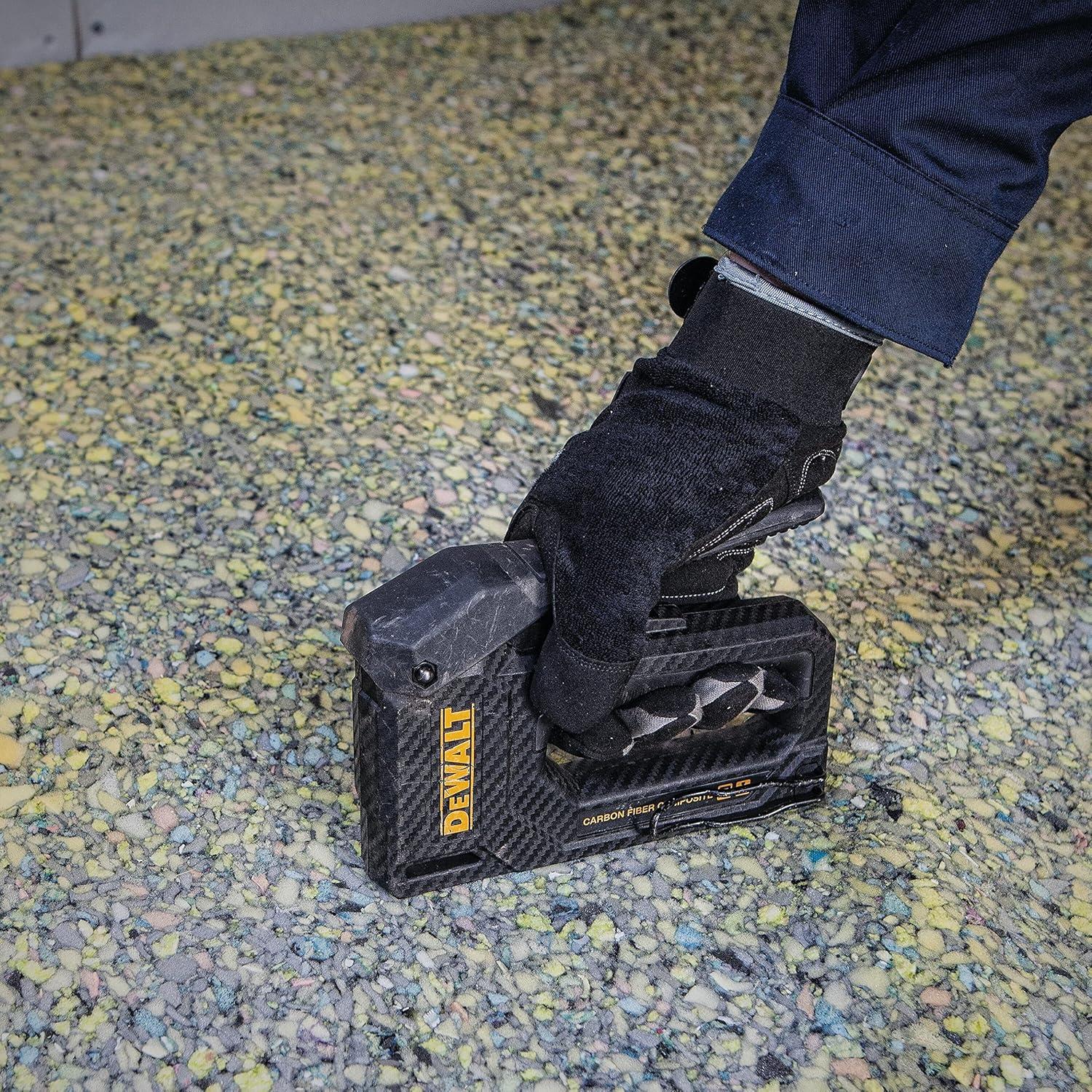 Grapadora Manual 2-en-1 DEWALT DWHT80276 + Grapas 3/8" Arrow 5000 Unidades