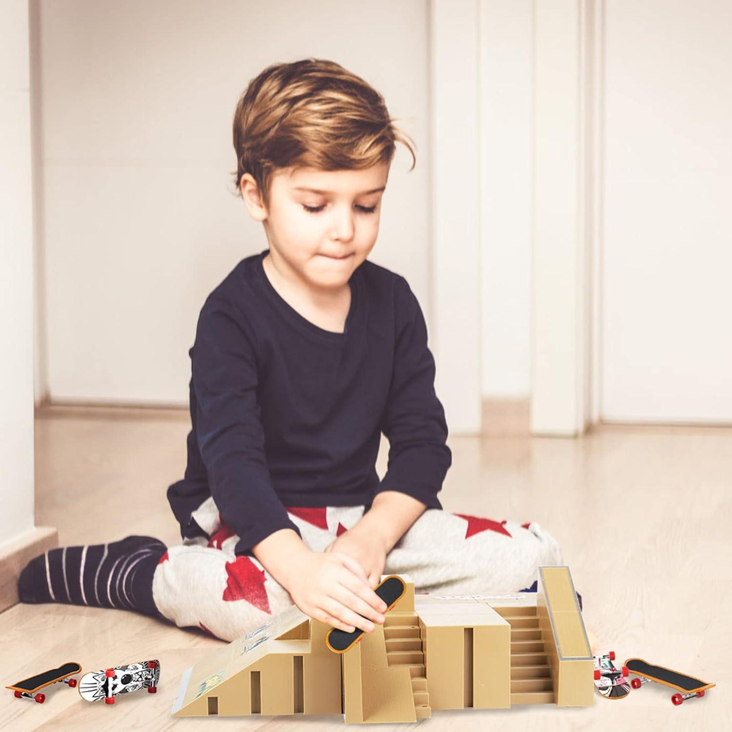 Set de 12 Patinetas de Dedo Hometall para Niños