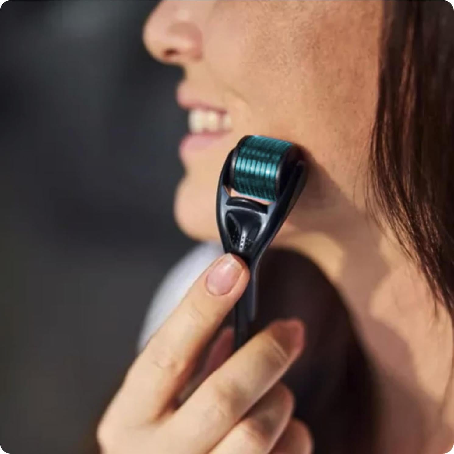 Rodillo Derma RoselynBoutique 0.25mm Agujas Titanio Facial y Cabello