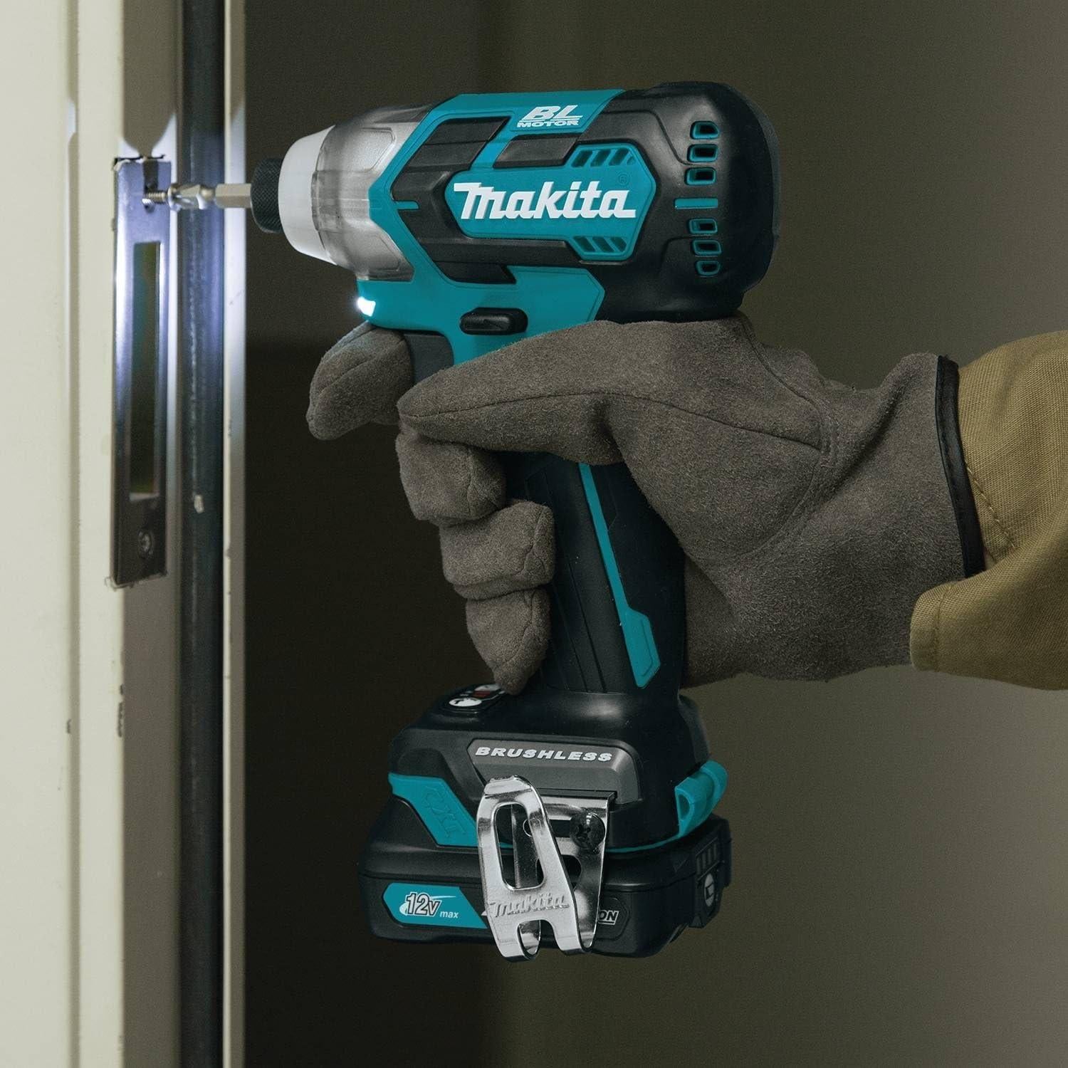 Destornillador de Impacto Inalámbrico Makita DT04R1 12V 2.0Ah