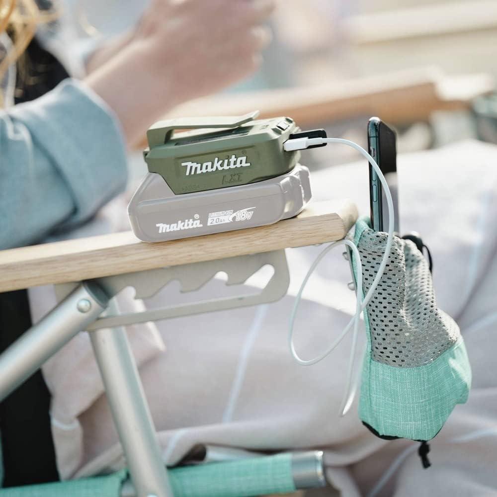 Fuente de Poder Inalámbrica Makita 18V LXT ADADP05 USB Verde