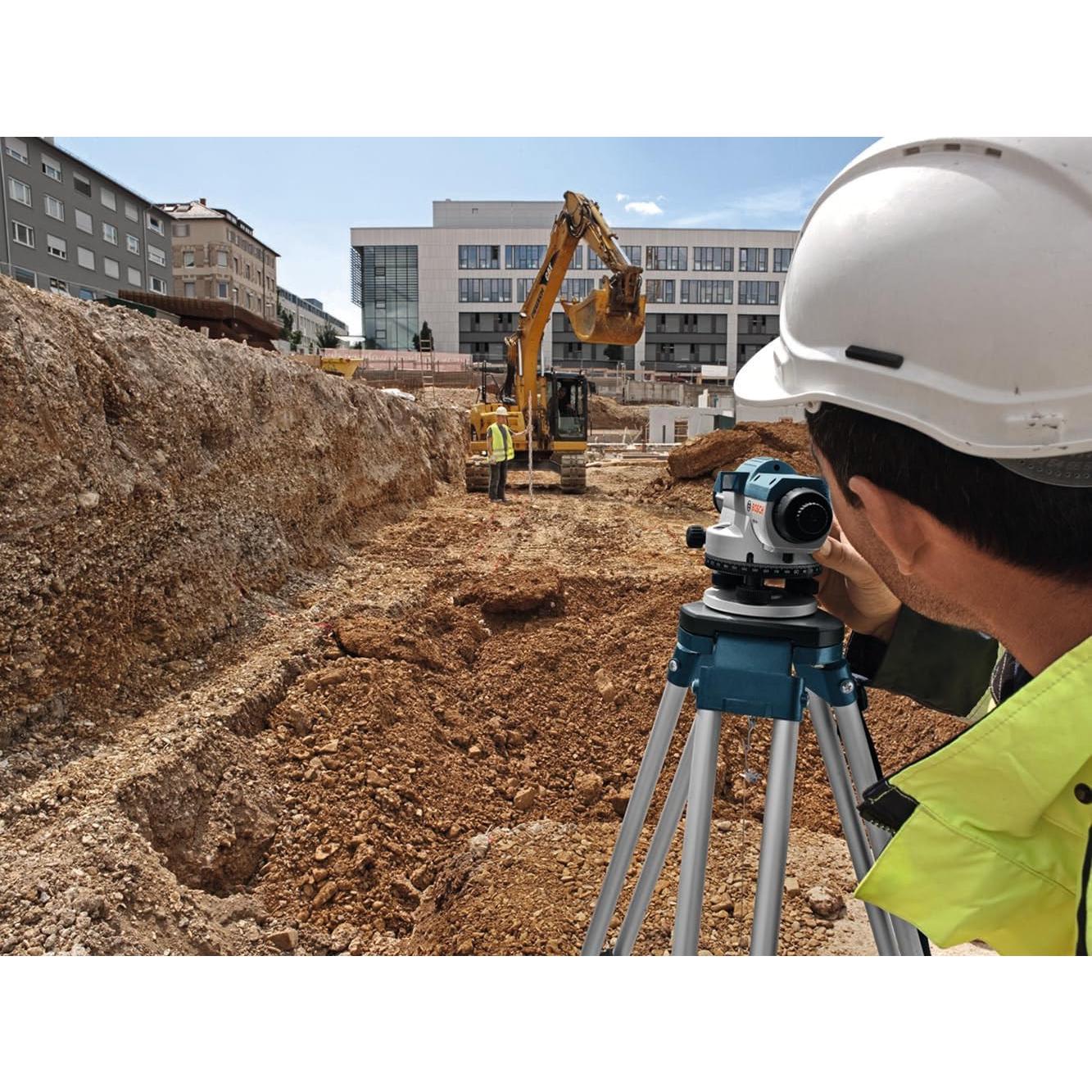 Nivel Óptico Automático Bosch GOL26CK 26x con Trípode y Varilla