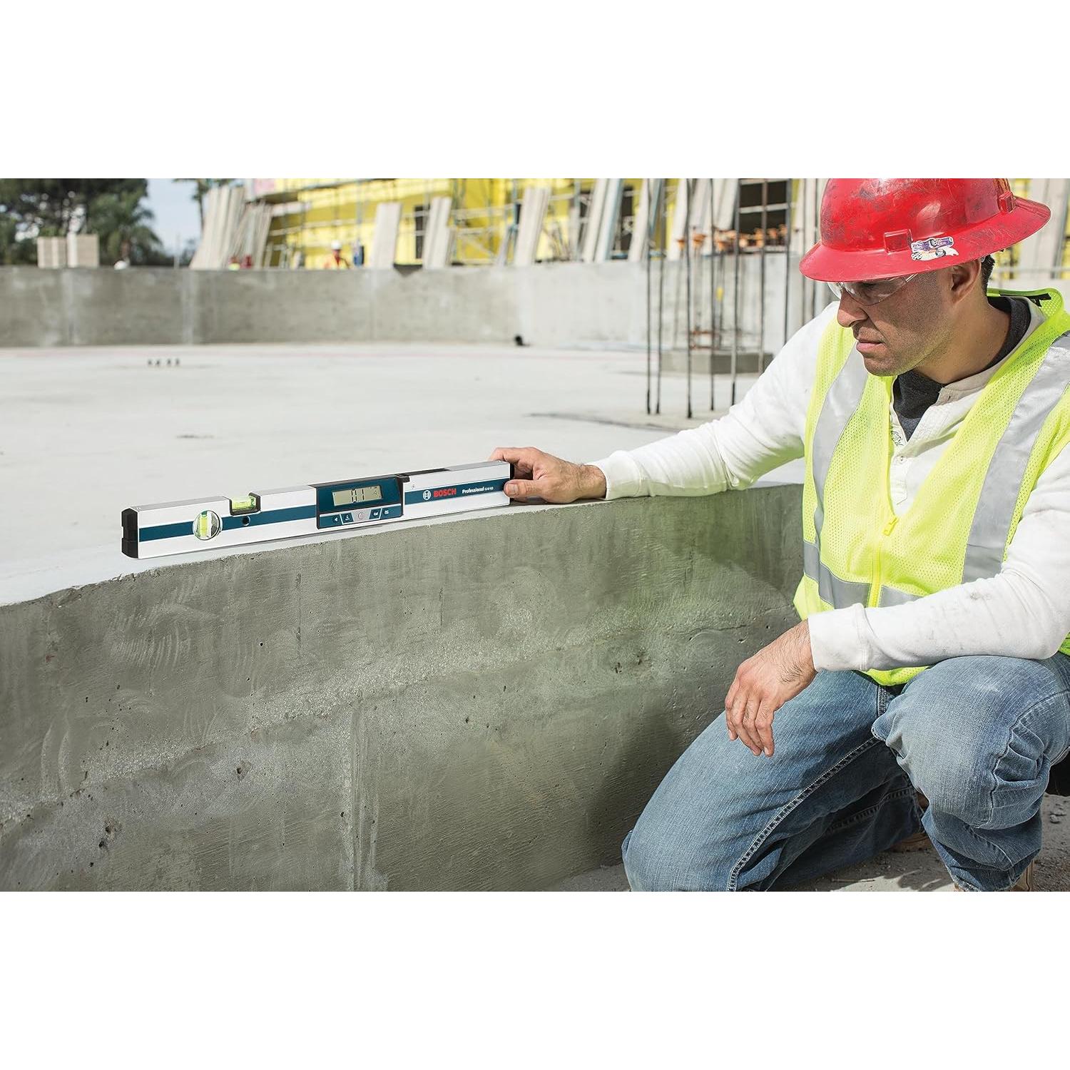 Nivel Digital Bosch GIM 60 de 60 cm con Pantalla Iluminada