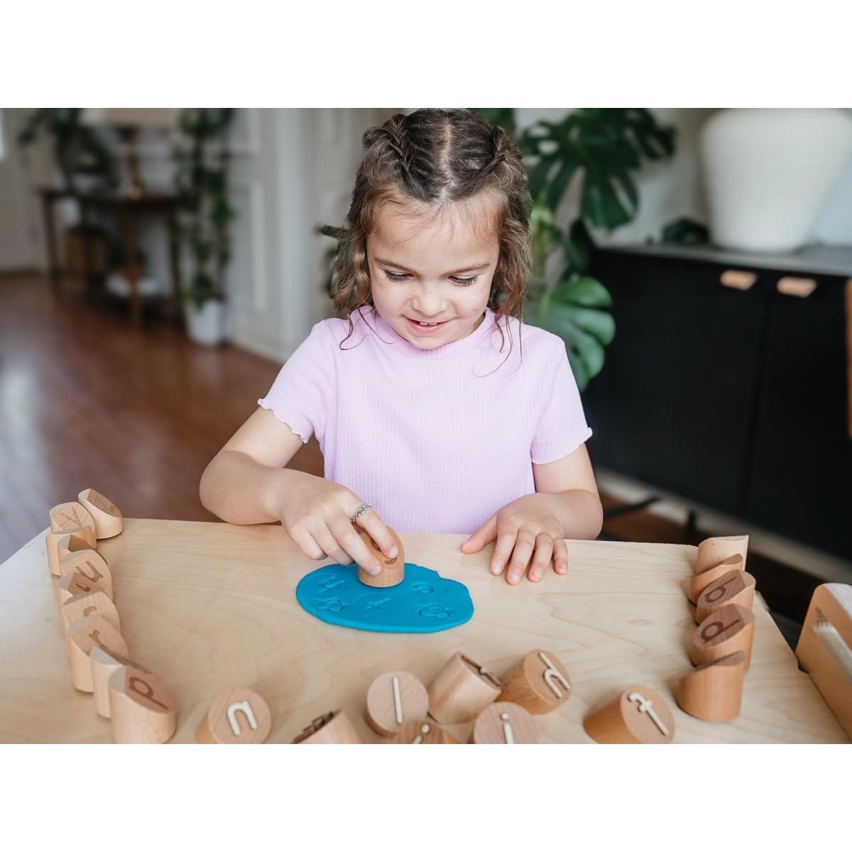 Sellos de Letras Minúsculas Montessori & Me - 27 Piezas