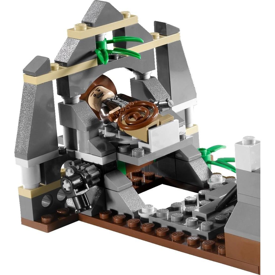 LEGO Indiana Jones Cementerio Chauchilla 187 Piezas