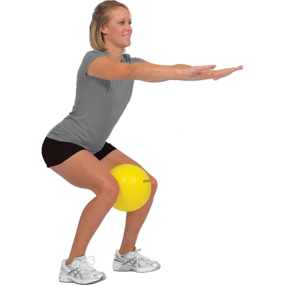 Pelota de Ejercicio THERABAND Mini 22.86 cm para Yoga y Pilates
