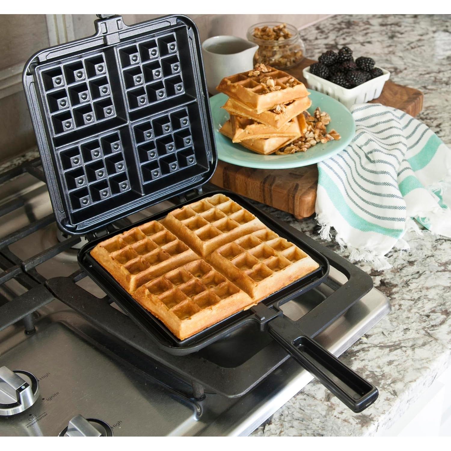Waffler Belga Nordic Ware de Aluminio Fundido 18x18 cm